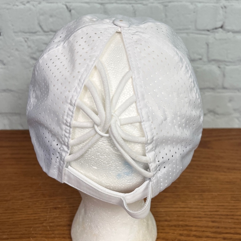 Vimhue, Golf Bag Embroidered UPF 50+ Women's Golf Cap for Fit Form & Function - Picture 5 of 8
